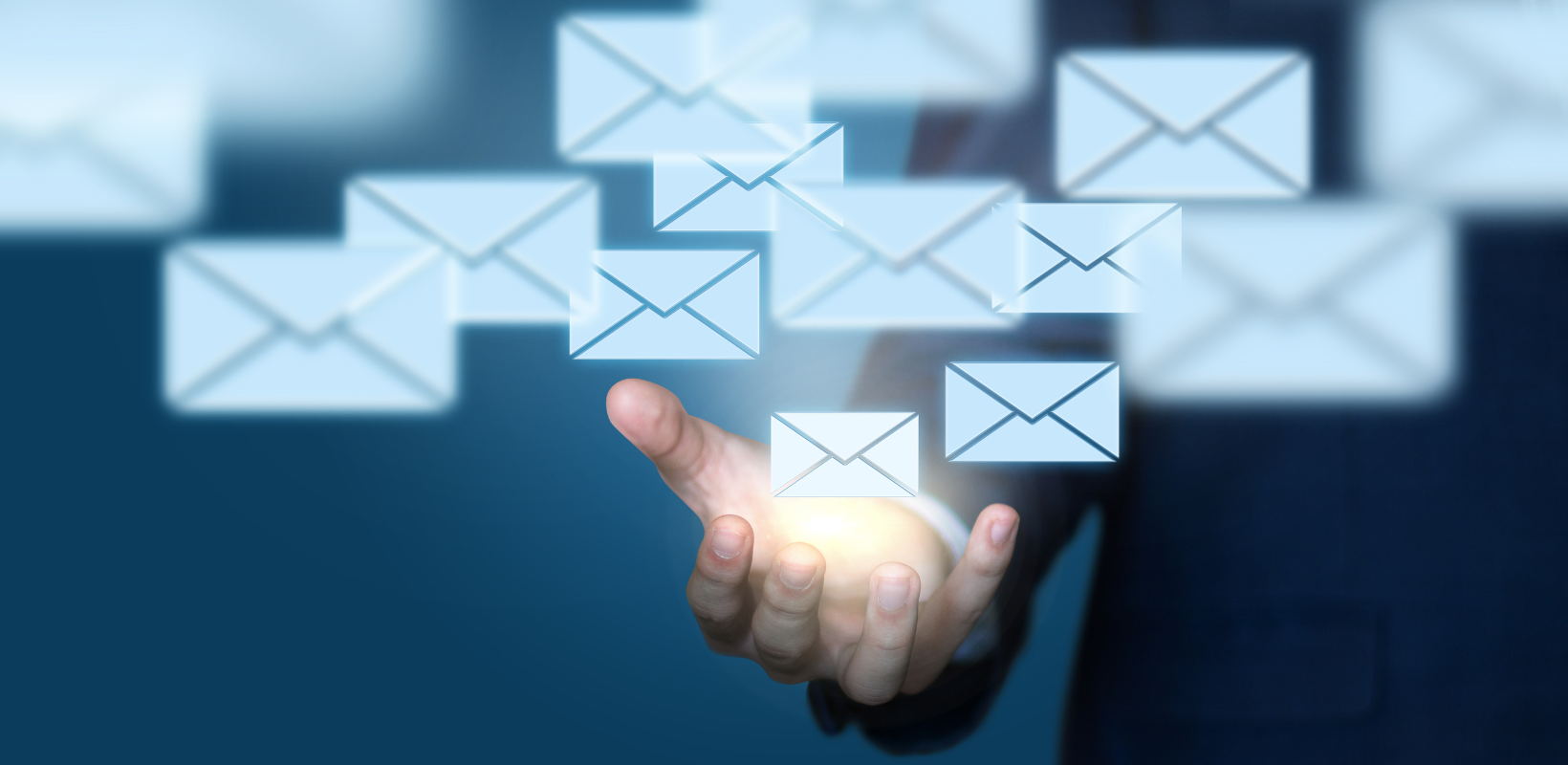 Professional Email Etiquette for Businesses: 12 Tips for Better Communication in 2025