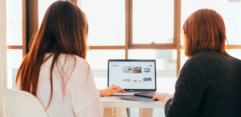 Most Successful Dropshipping Websites Examples in 2025