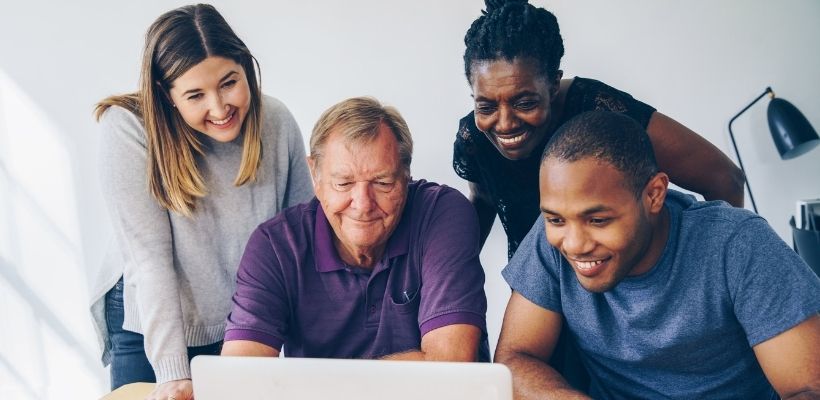 [インタビュー】ヒッピー・チック・デザイン:女性起業家に力を与える感動的な物語