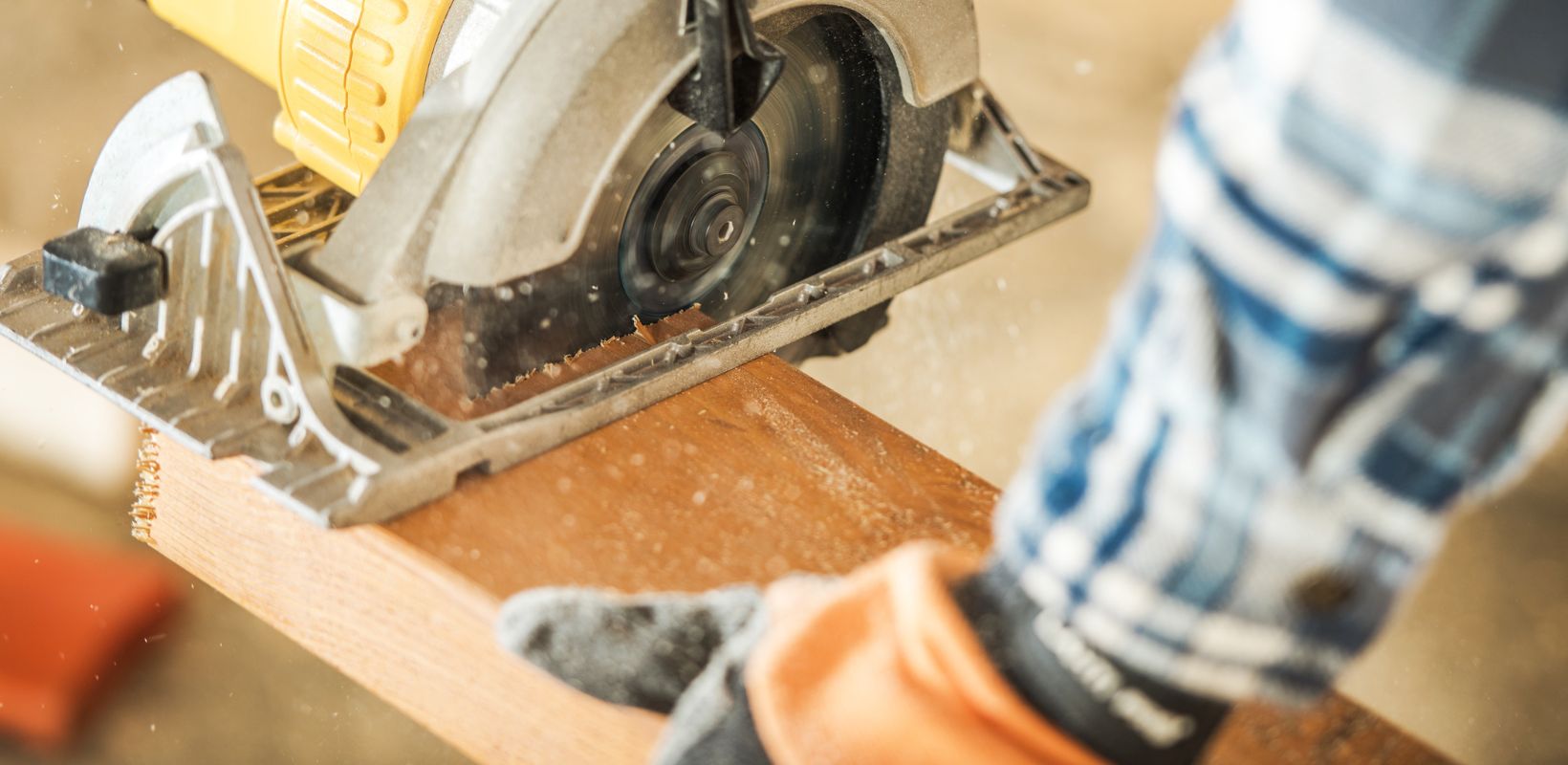 17 Profitable Wood Projects That Sell Online in 2025 (With Profit Margins)