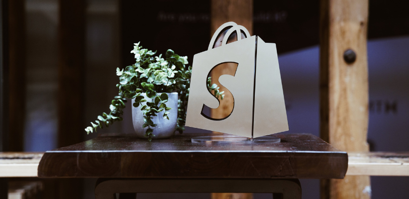 Shopify Pros and Cons - over 2,000,000 businesses on Shopify