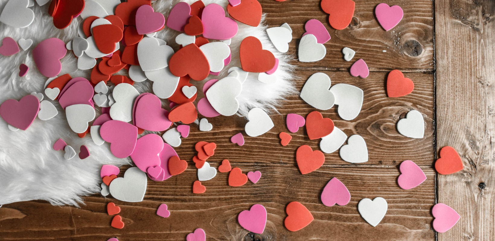 7 Valentine's Day Promotion Ideas for Your Shopify Online Business 2024 (+ Examples)