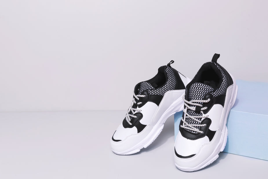 Shopify Sneakers 2024: A Comprehensive Guide to Profitable Selling Strategies