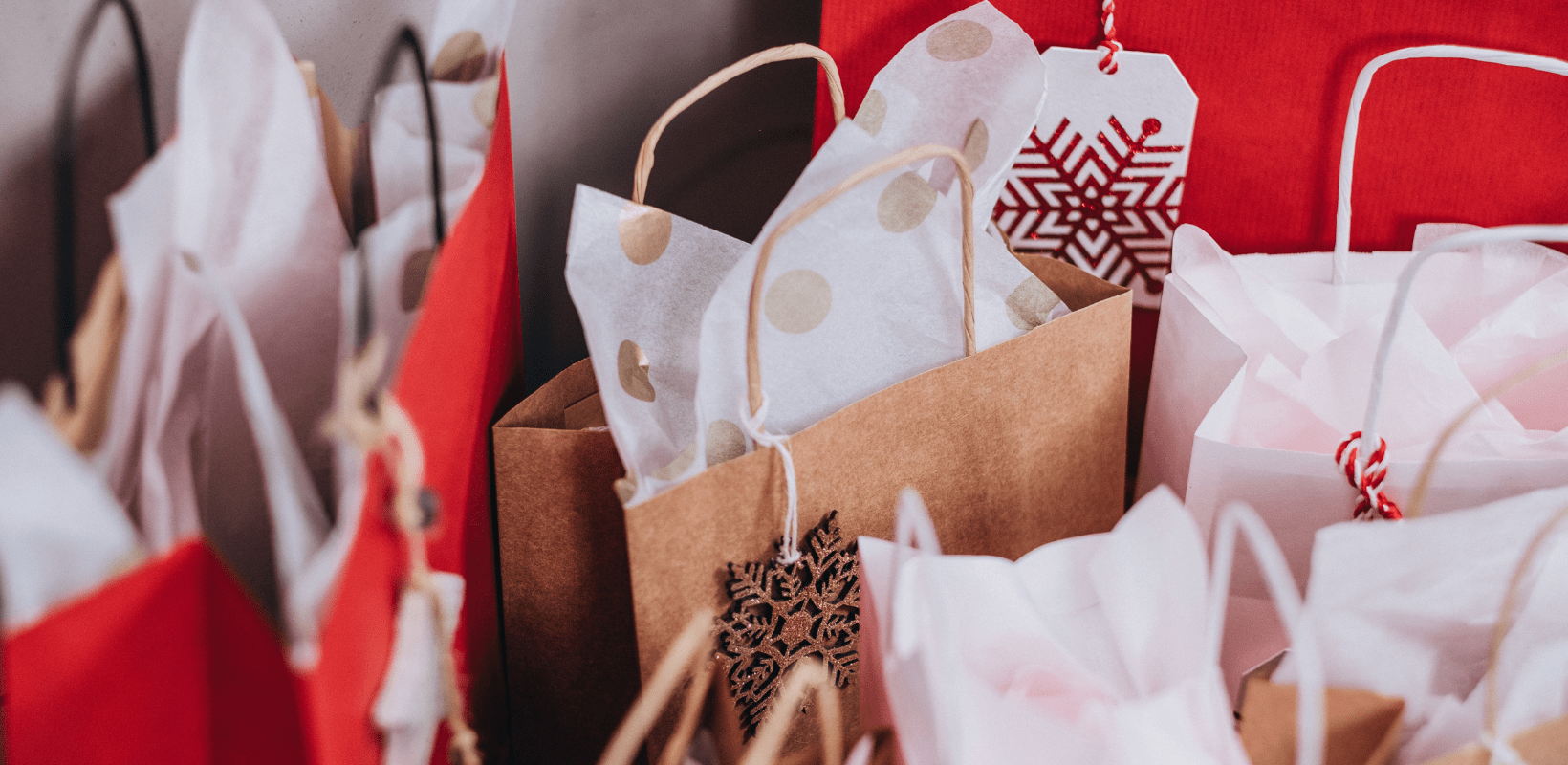 Holiday Marketing 101: 8 Knockout Ideas For Small Businesses